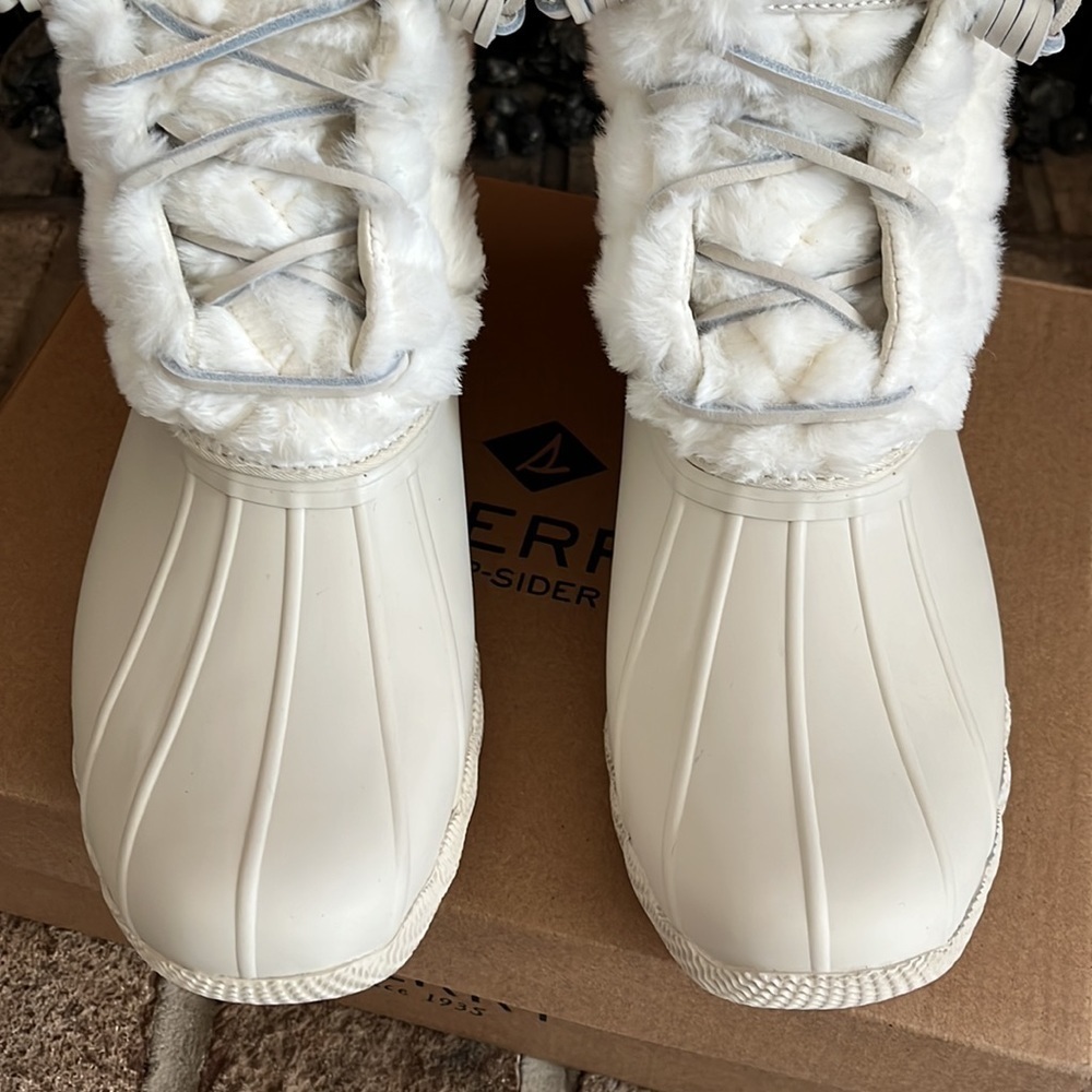 Brand New Sperry Saltwater Faux Fur Ivory Quilt Stitch Duck Boots Waterproof - Picture 5 of 16
